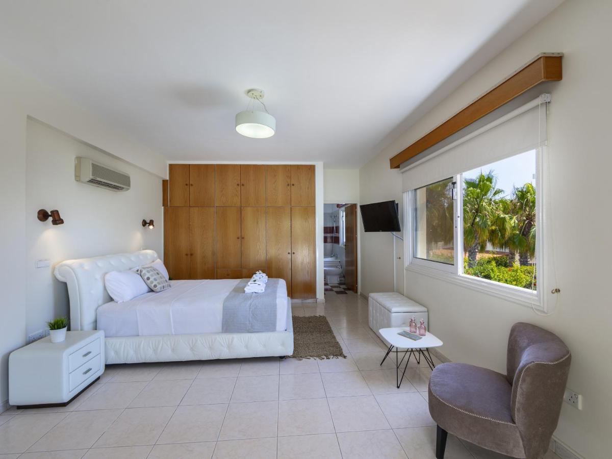 Willa Meneou Seaside Mansion 7 Larnaca Zewnętrze zdjęcie